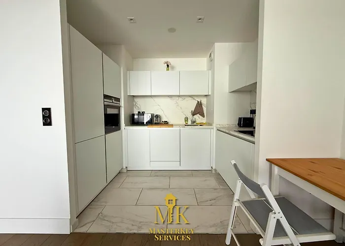 T2 Vue Pompidou Balcon, Sport & Centre Muse 公寓